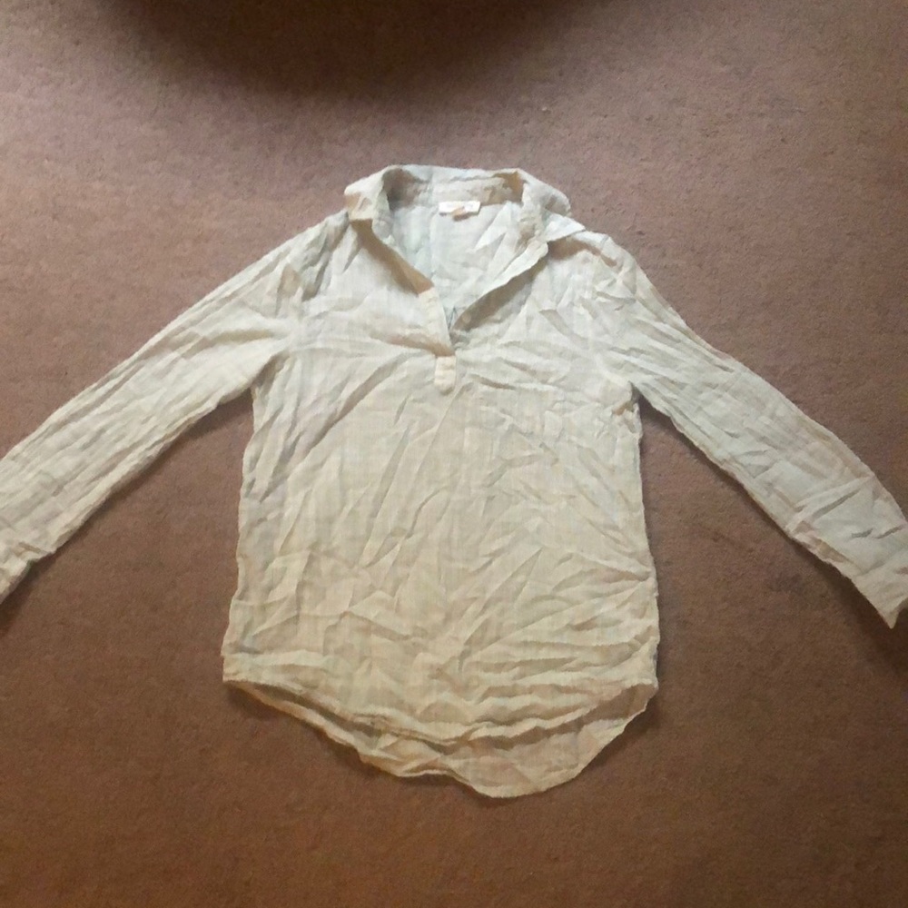 Linen top with 1/4 button down from the BeachLunchLounge collection.